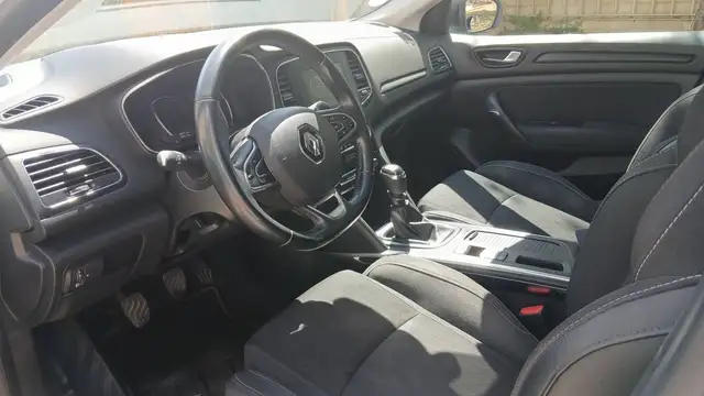 Renault Megane view 8