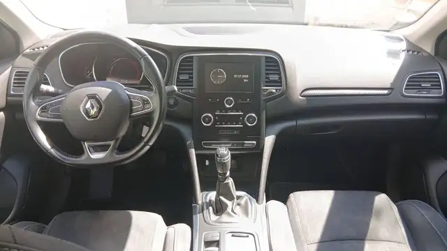 Renault Megane view 11