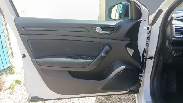 Renault Megane view 7