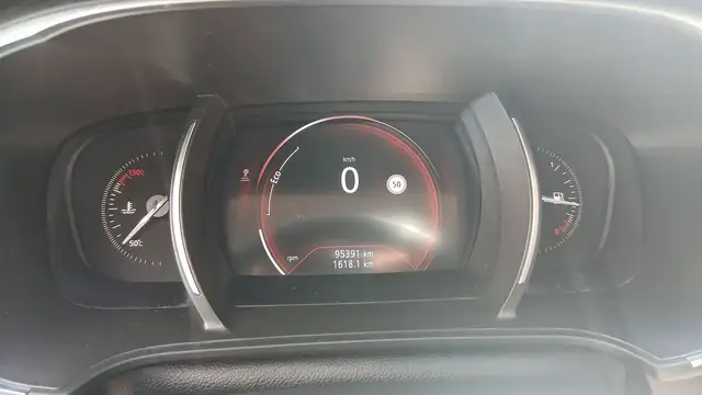 Renault Megane view 12