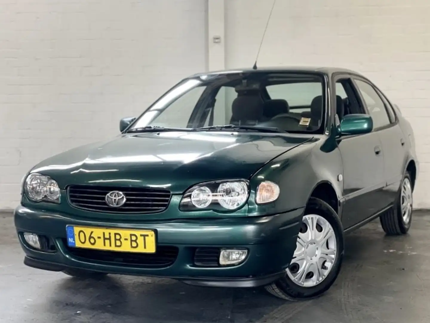 Toyota Corolla 1.4 VVT-i Terra |Airco |Stuurbkr |Nieuwe APK |NAP Green - 1