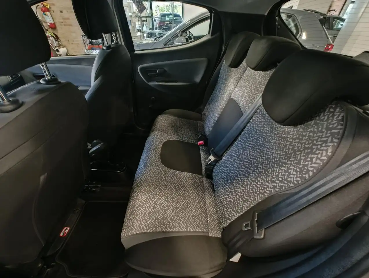 Lancia Ypsilon 2022 — фото 12