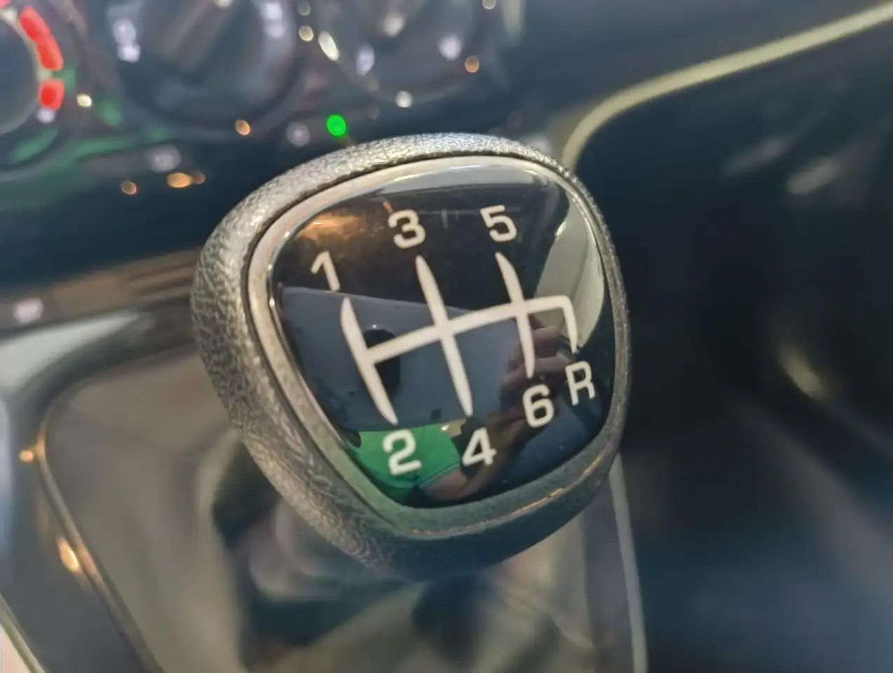 Lancia Ypsilon 2022 — фото 11