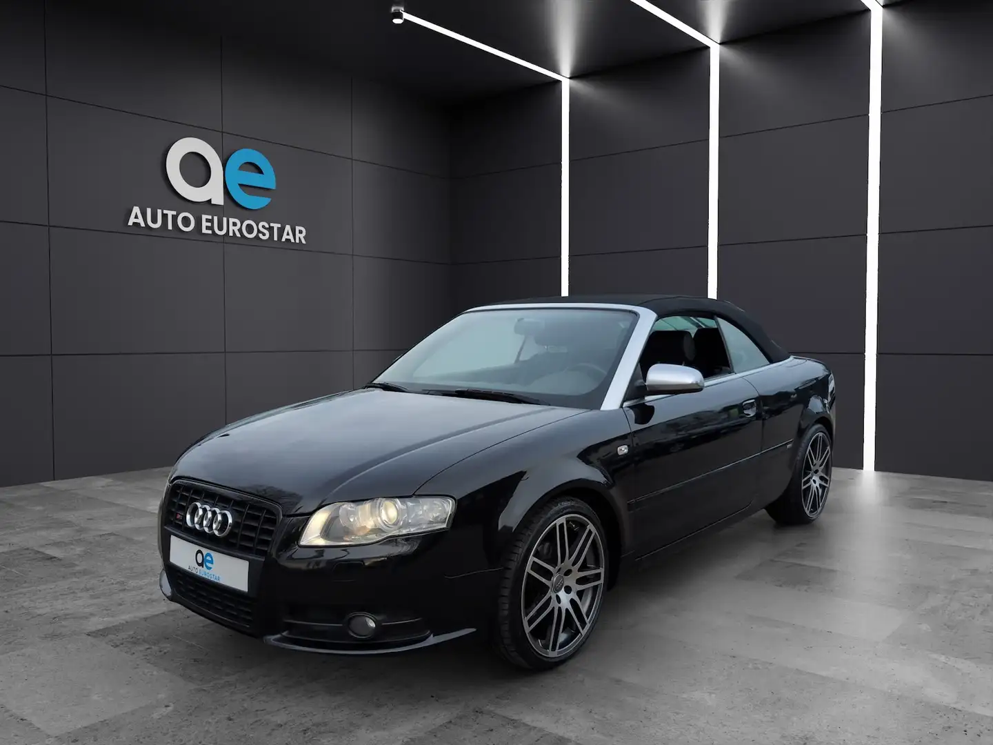 Audi A4 2.0 TDI Cabrio S-line*Xenon*Leder*S4*Bose*Nav Чёрный - 1