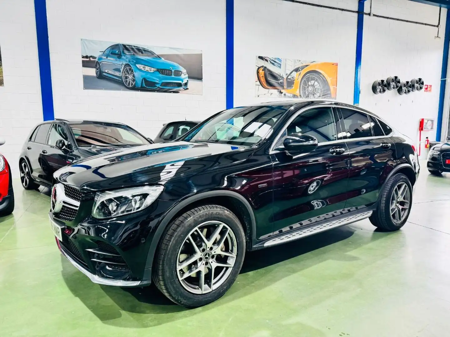 Mercedes-Benz GLC 350 350e 4Matic Schwarz - 1