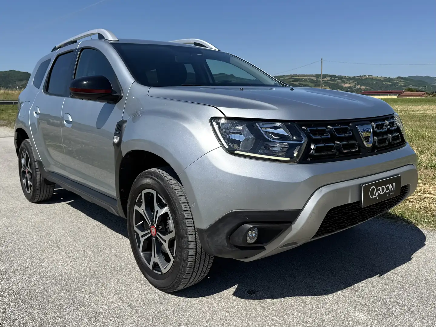 Dacia Duster Duster 1.5 blue dci Prestige 4x4 s Срібний - 1