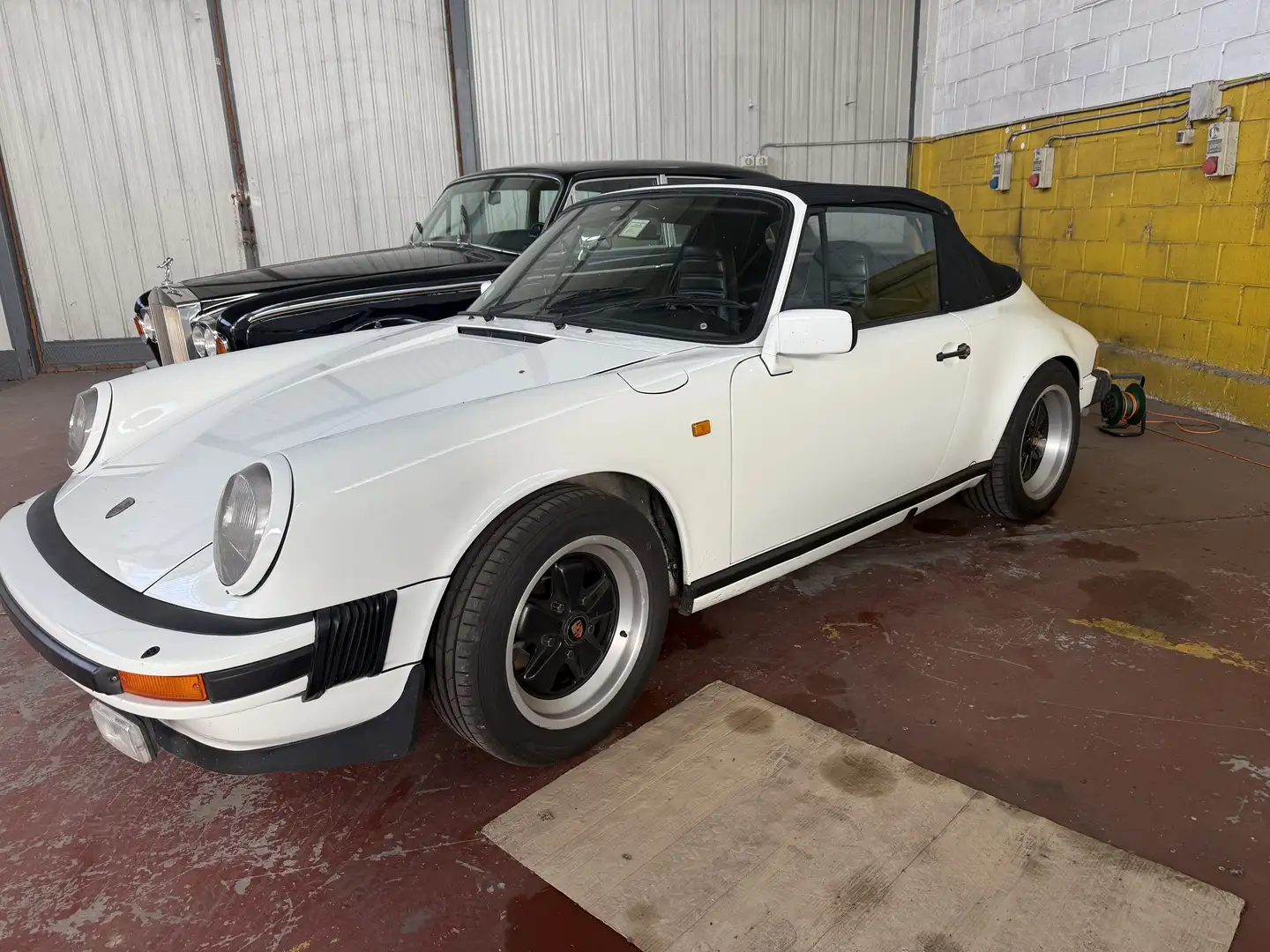 Porsche 911 SC 3.0 Cabrio - 2