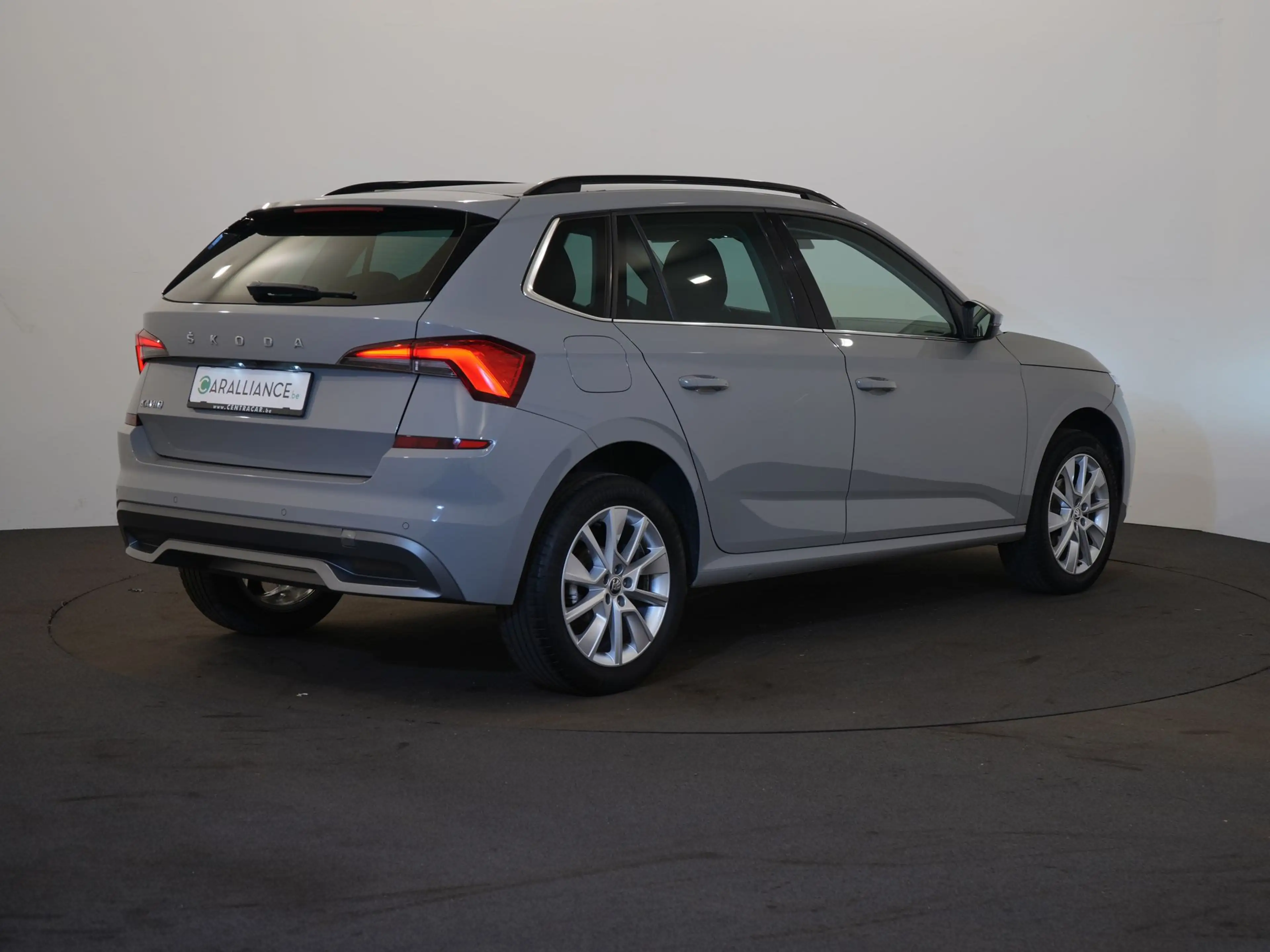 Skoda Kamiq Ambition 1.0TSi |Navi9.2"|Toitpano|LED|Start/stop|JA17" — photo 6