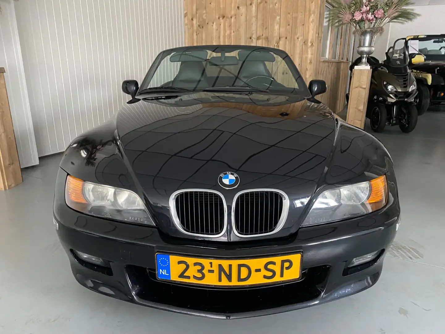 BMW Z3 Roadster 2.8 WIDEBODY, CABRIO, 18INCH BREEDTESET, Zwart - 2