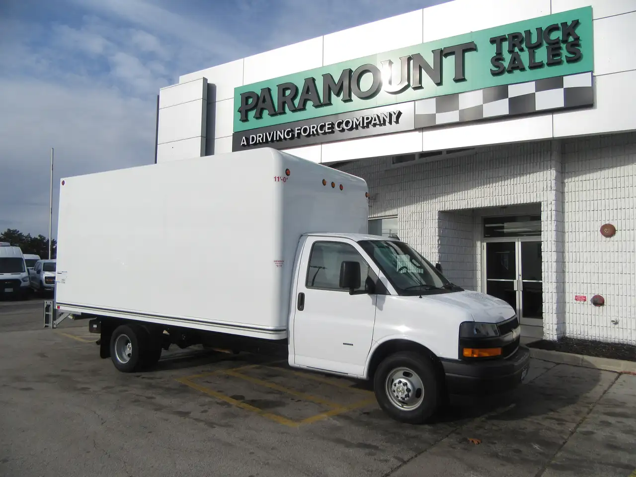 2023 GMC Savana 3500