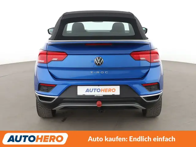 Volkswagen T-Roc view 5