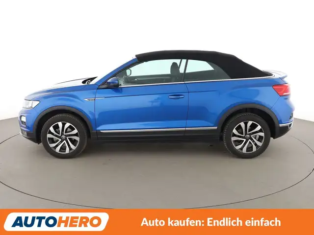 Volkswagen T-Roc view 3