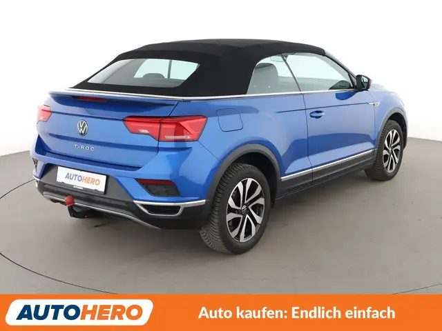 Volkswagen T-Roc view 6