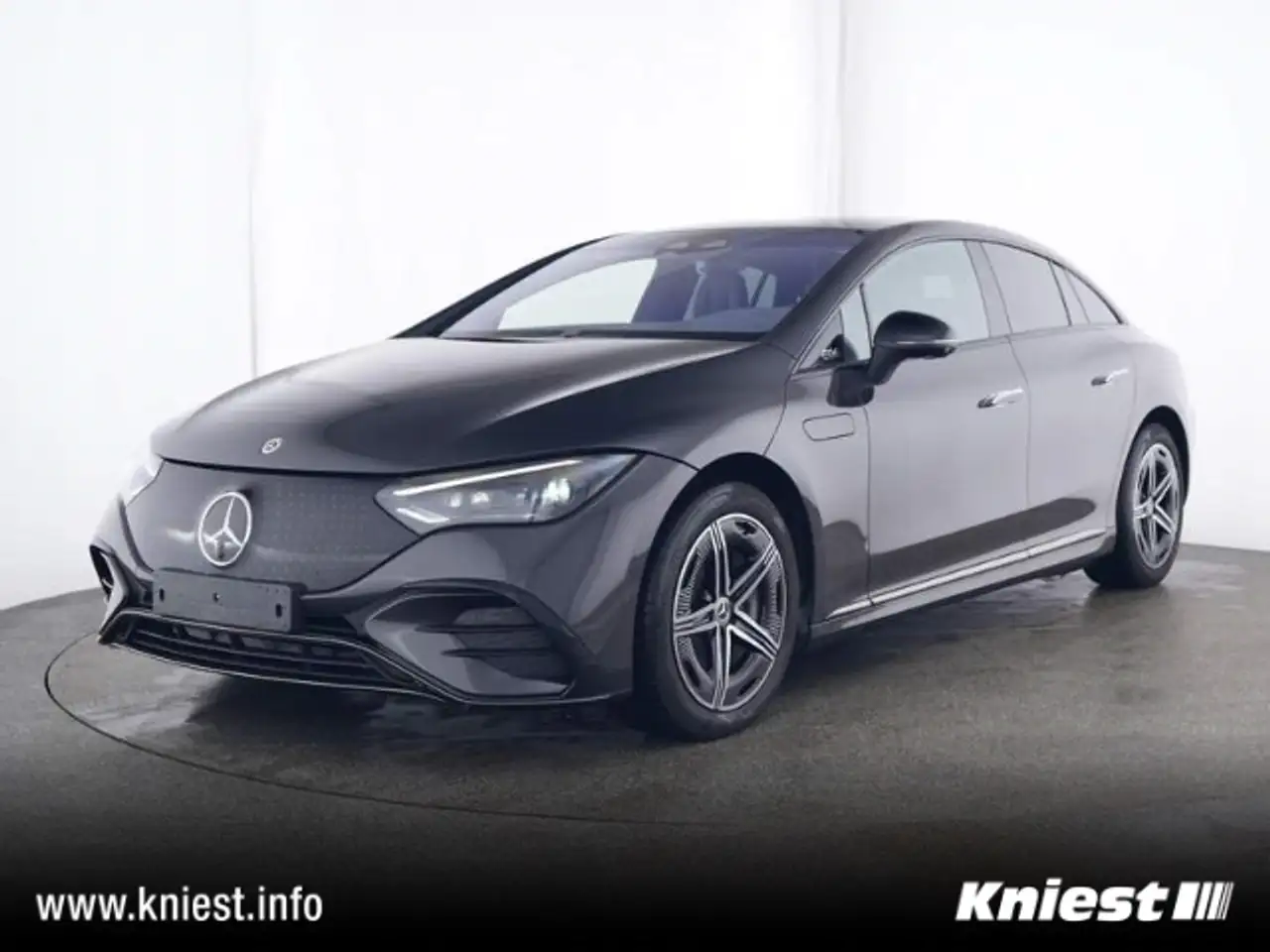 Mercedes-Benz EQE 300
