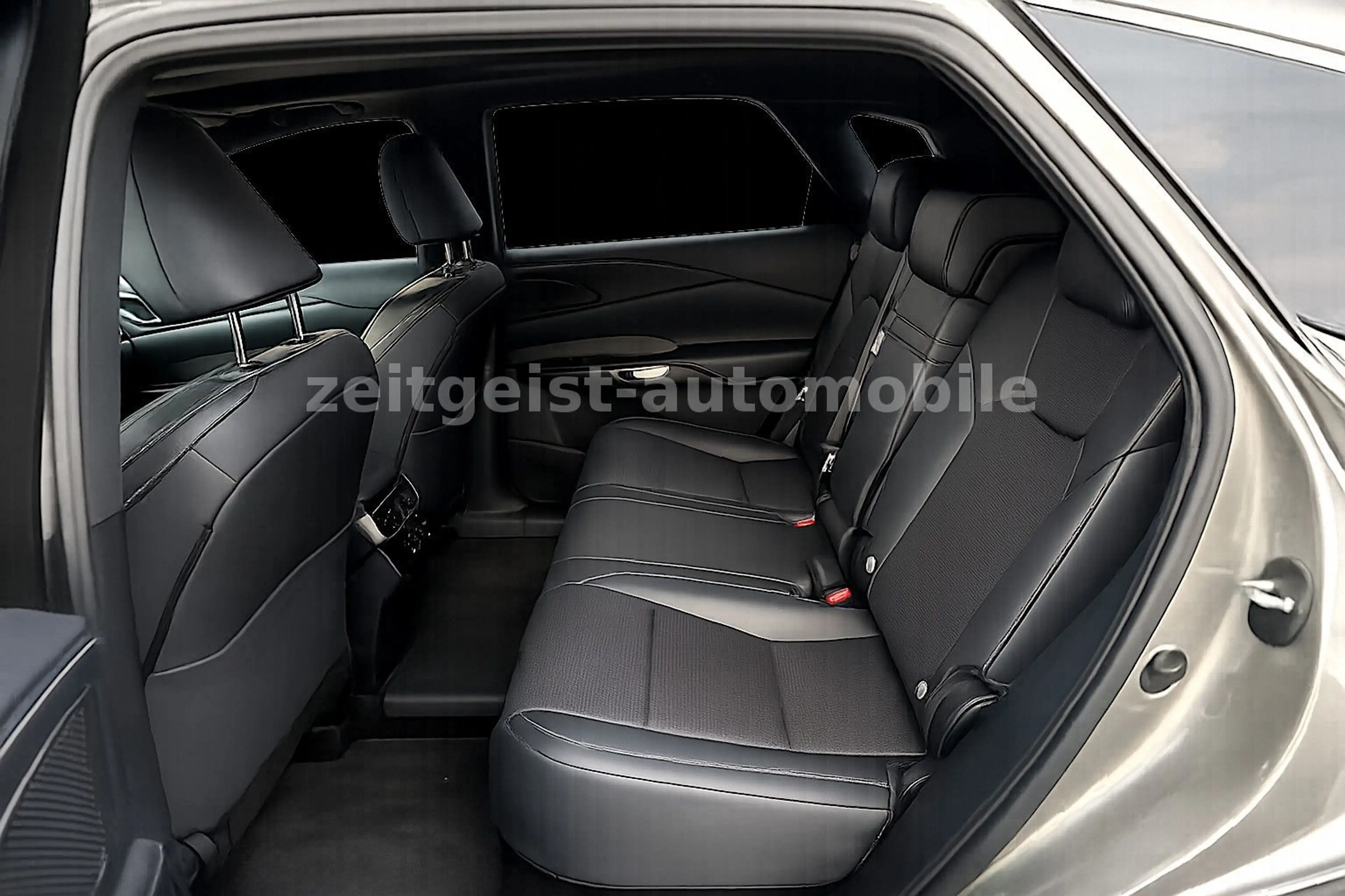 Lexus RX 450h +*Executive*PAN-DACH*AHK*1.HAND* — photo 11