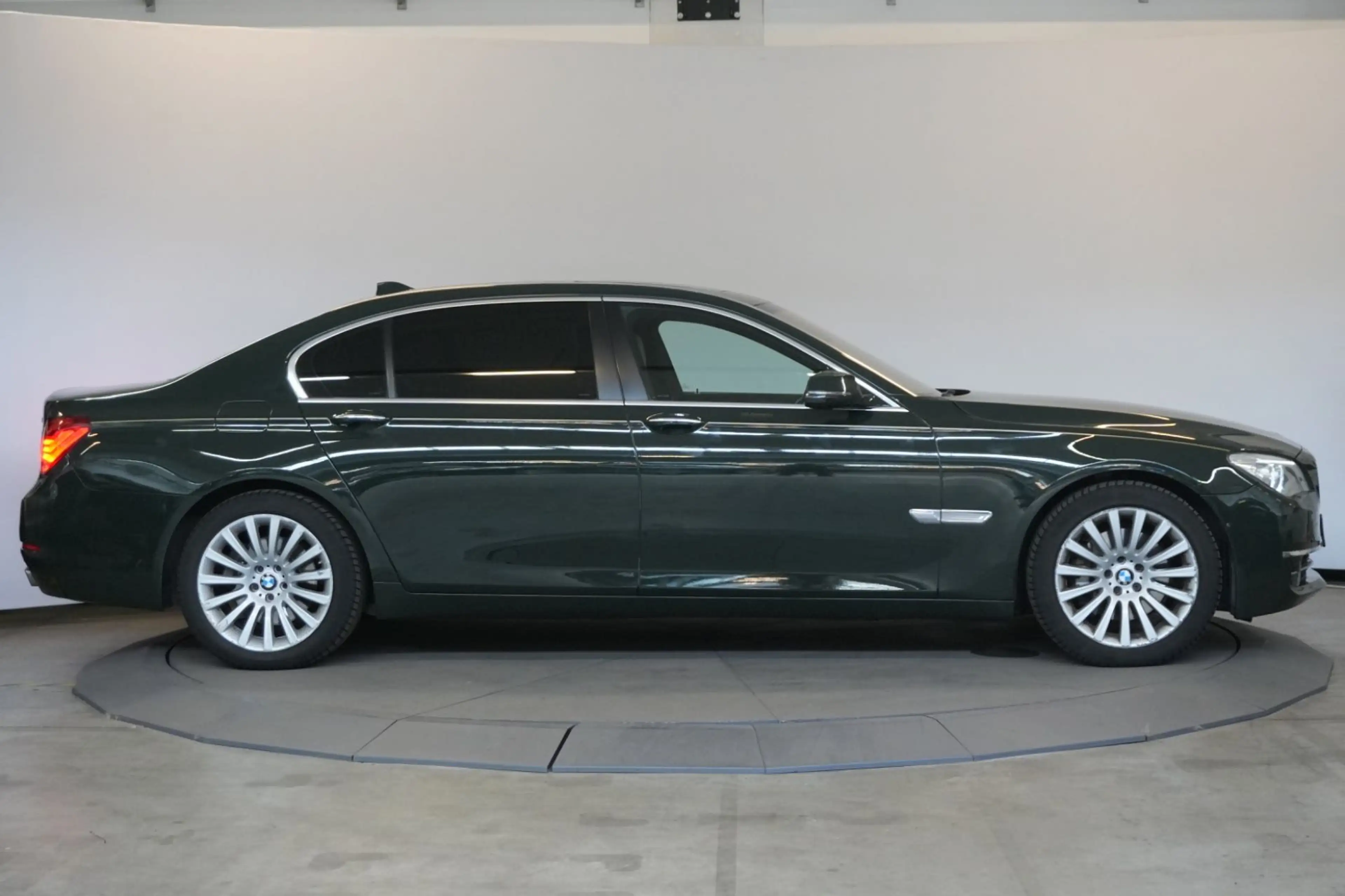 BMW 740 Li Schiebedach 360°HeadUp H&K — photo 6