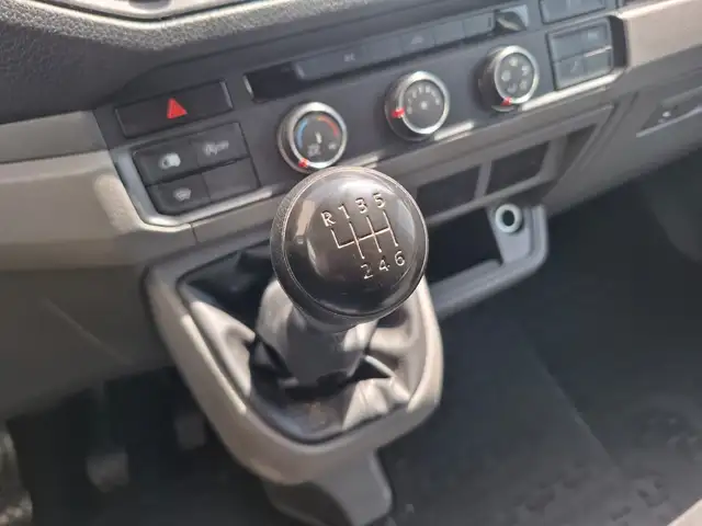 Volkswagen Crafter view 14