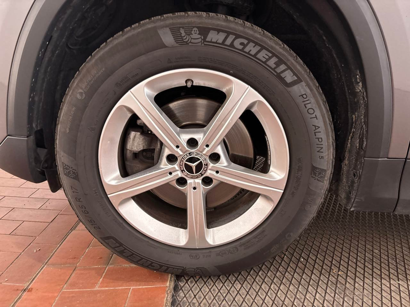 Mercedes-Benz GLA 180 d El.Heckkl. Key LED Lane Navi RKam AUT — photo 11