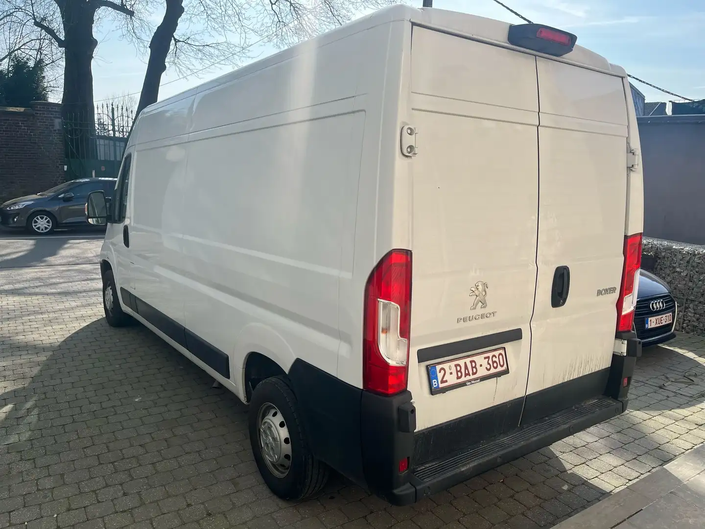 Peugeot Boxer 2.2 BlueHDi L2H2 Bílá - 2