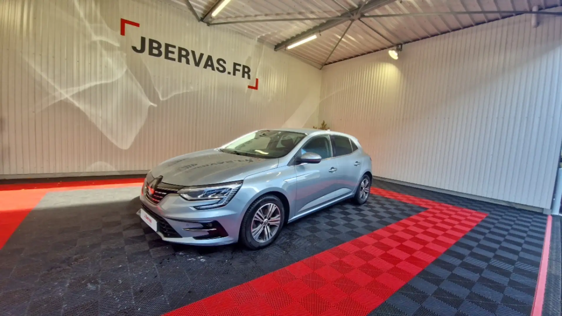 Renault Megane IV blue dci 115 edc intens - 1