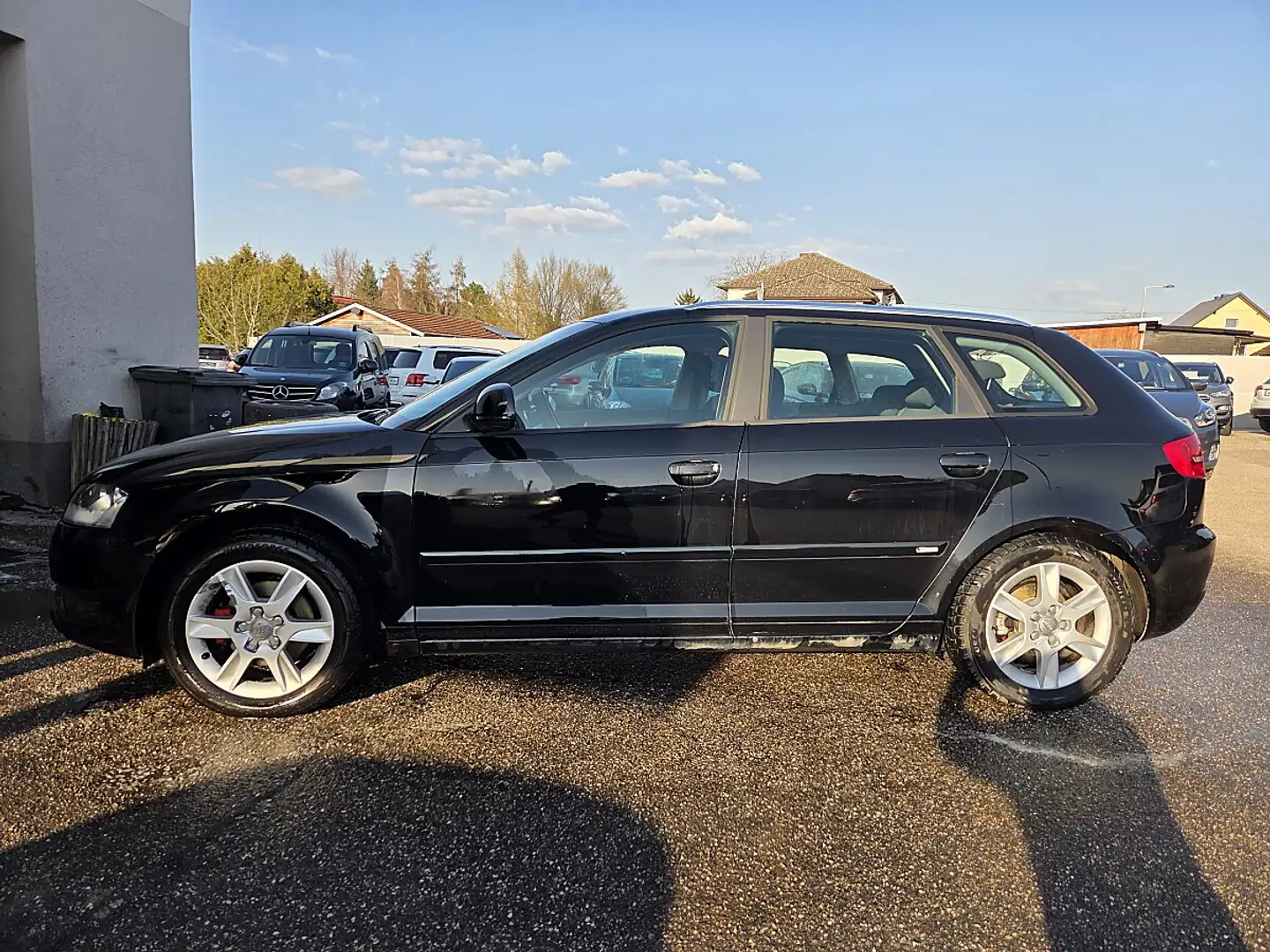 Audi A3 SB Attraction 1,9 TDI DPF Schwarz - 2