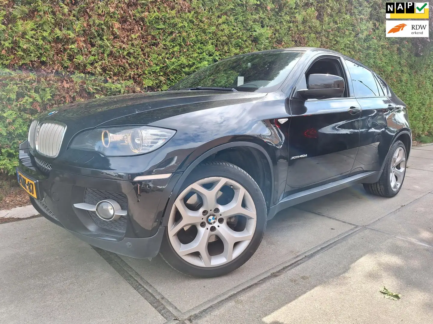 BMW X6 XDrive40d High Executive Zwart - 1