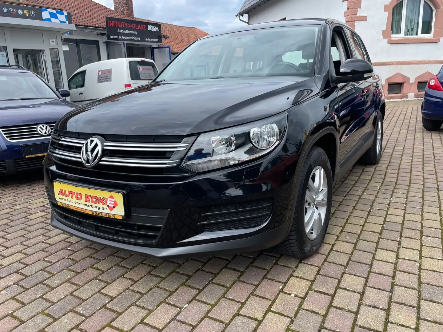 Volkswagen Tiguan 1,4 TSI PDC,RCD, BC ,SHZ Schwarz - 2