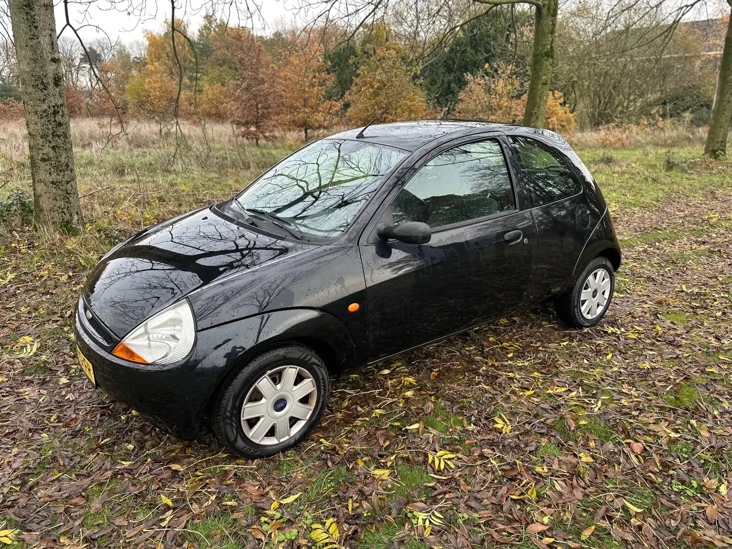 Ford Ka/Ka+ 1.3 Cool & Sound APK t/m 31-03-2026 Schwarz - 1
