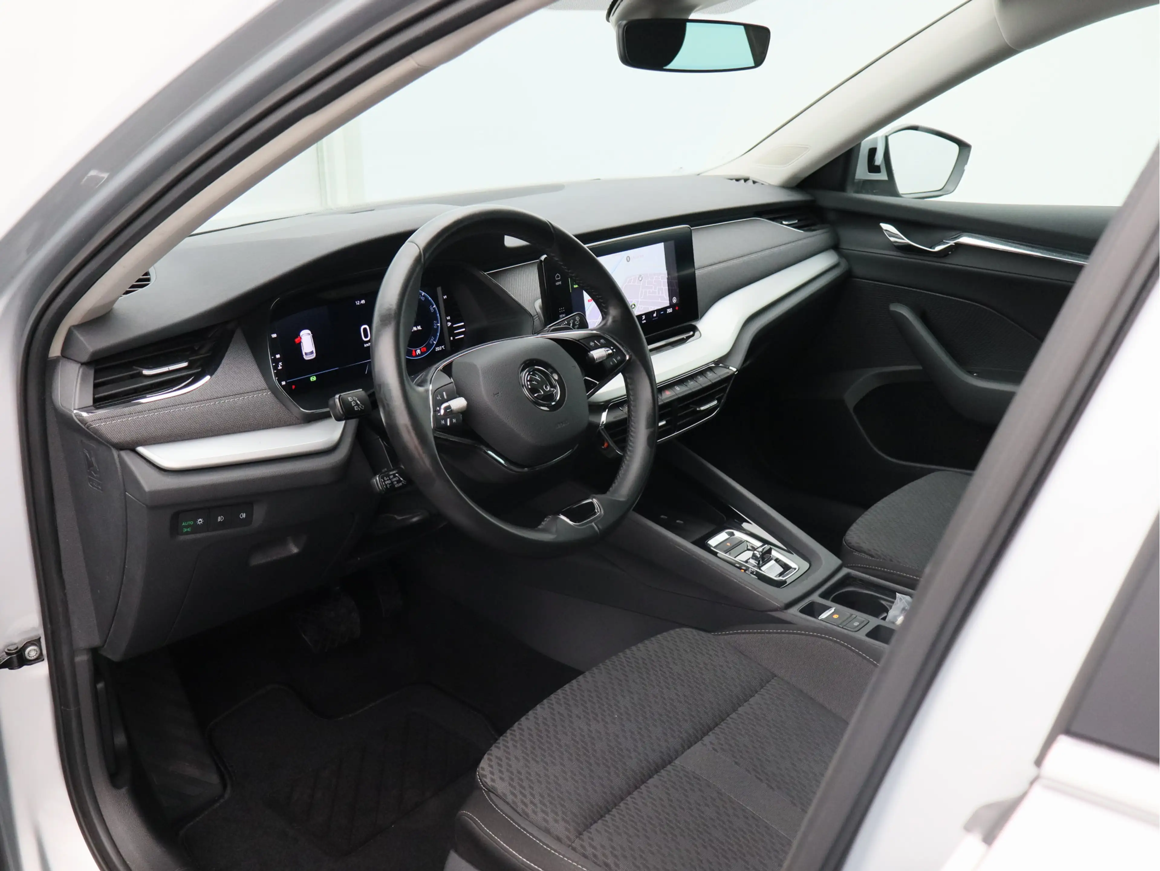 Skoda Octavia Combi 1.0 e-TSI Business Edition Plus/ trekhaak/ z — photo 9