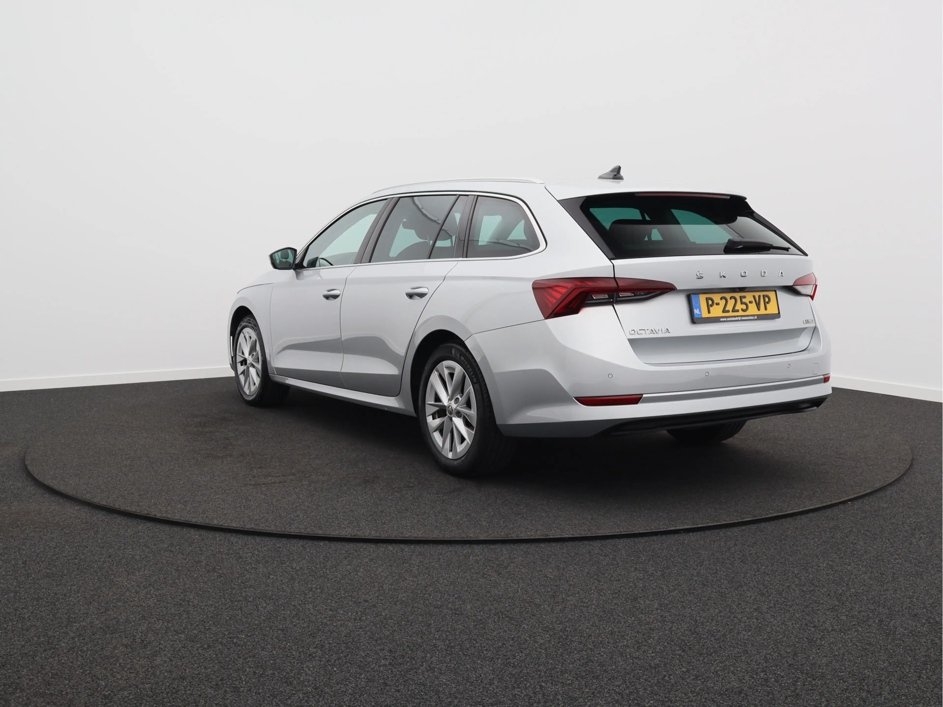 Skoda Octavia Combi 1.0 e-TSI Business Edition Plus/ trekhaak/ z — photo 14