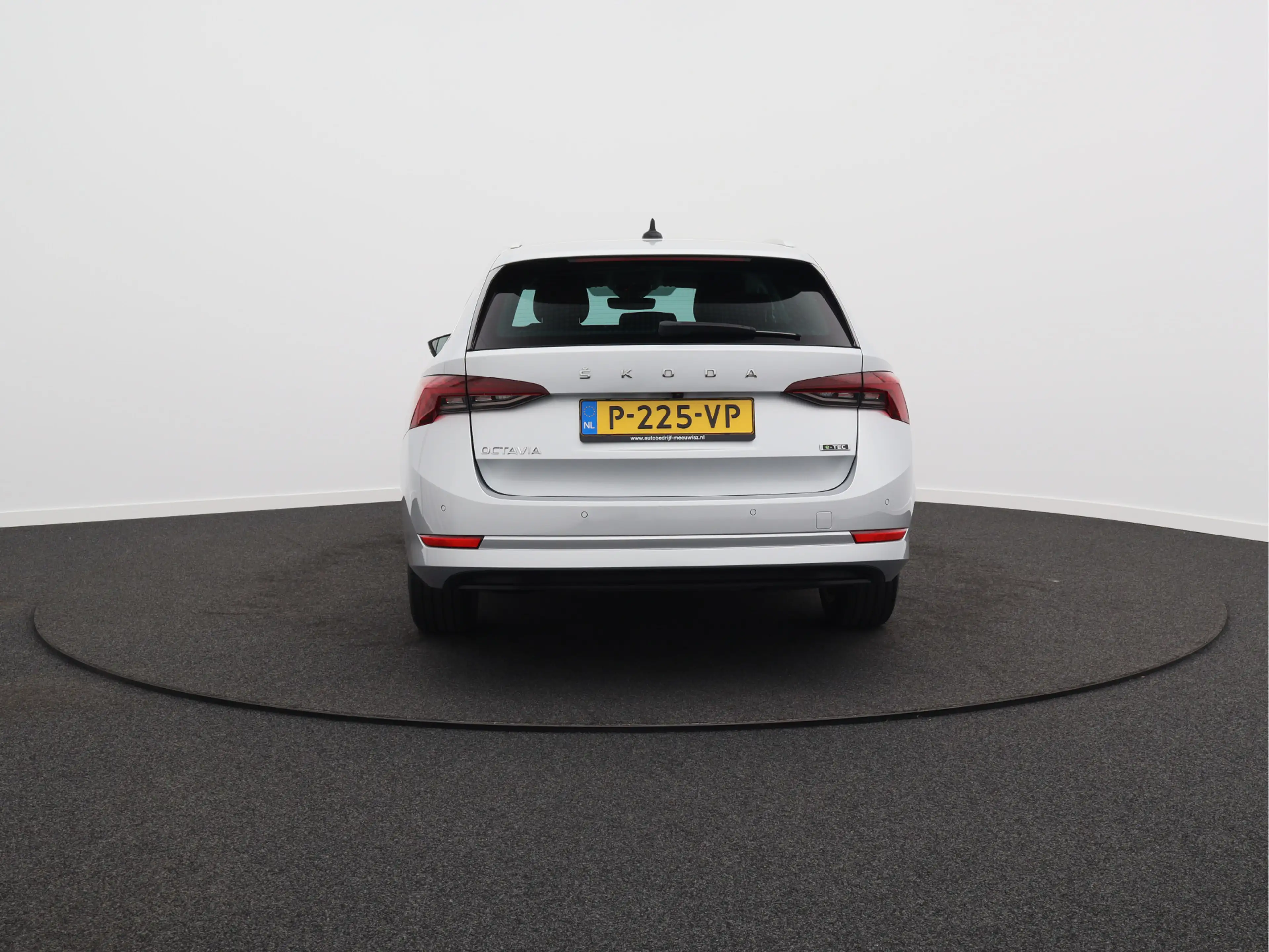 Skoda Octavia Combi 1.0 e-TSI Business Edition Plus/ trekhaak/ z — photo 15