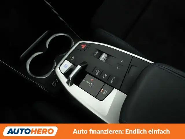 BMW Ix1 view 24