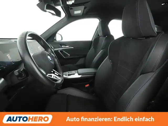 BMW Ix1 view 10