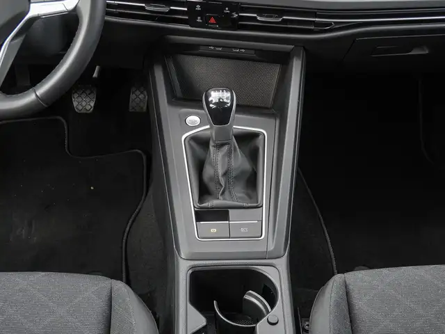 Volkswagen Golf view 11
