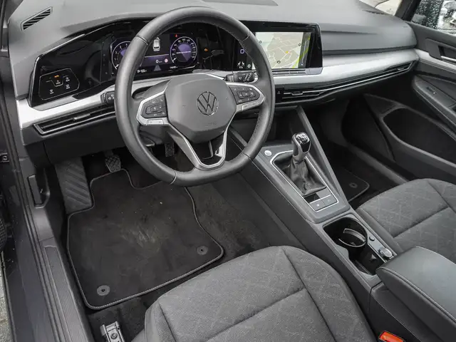 Volkswagen Golf view 6