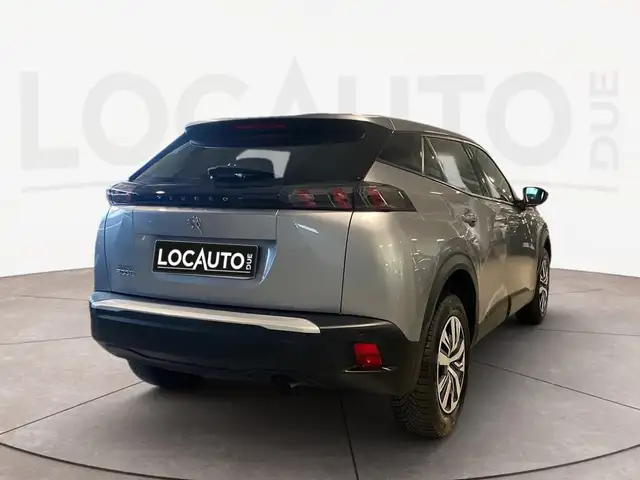Peugeot 2008 view 4