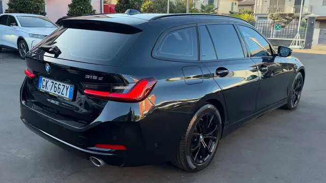 BMW 3 Series view 8
