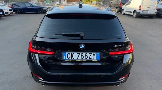 BMW 3 Series view 7