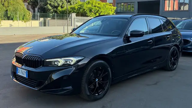 BMW 3 Series view 3