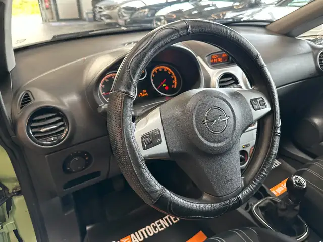 Opel Corsa view 10