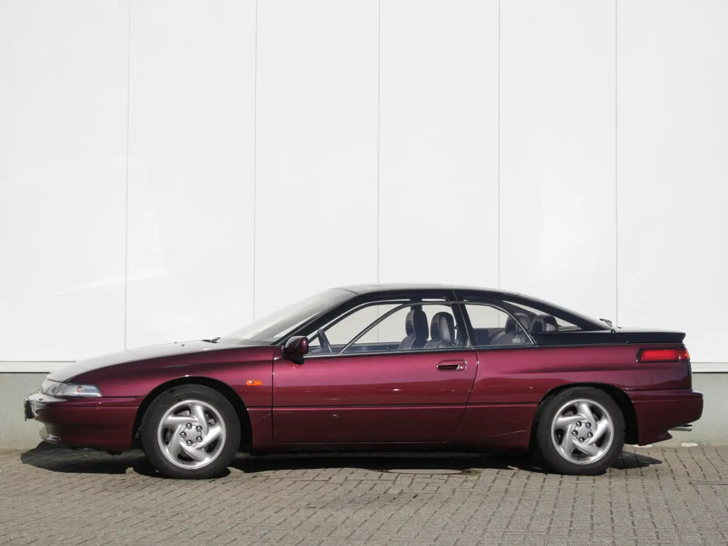 Subaru SVX 3.3 V6 AWD | Origineel NL auto | Alle historie aan Rojo - 2