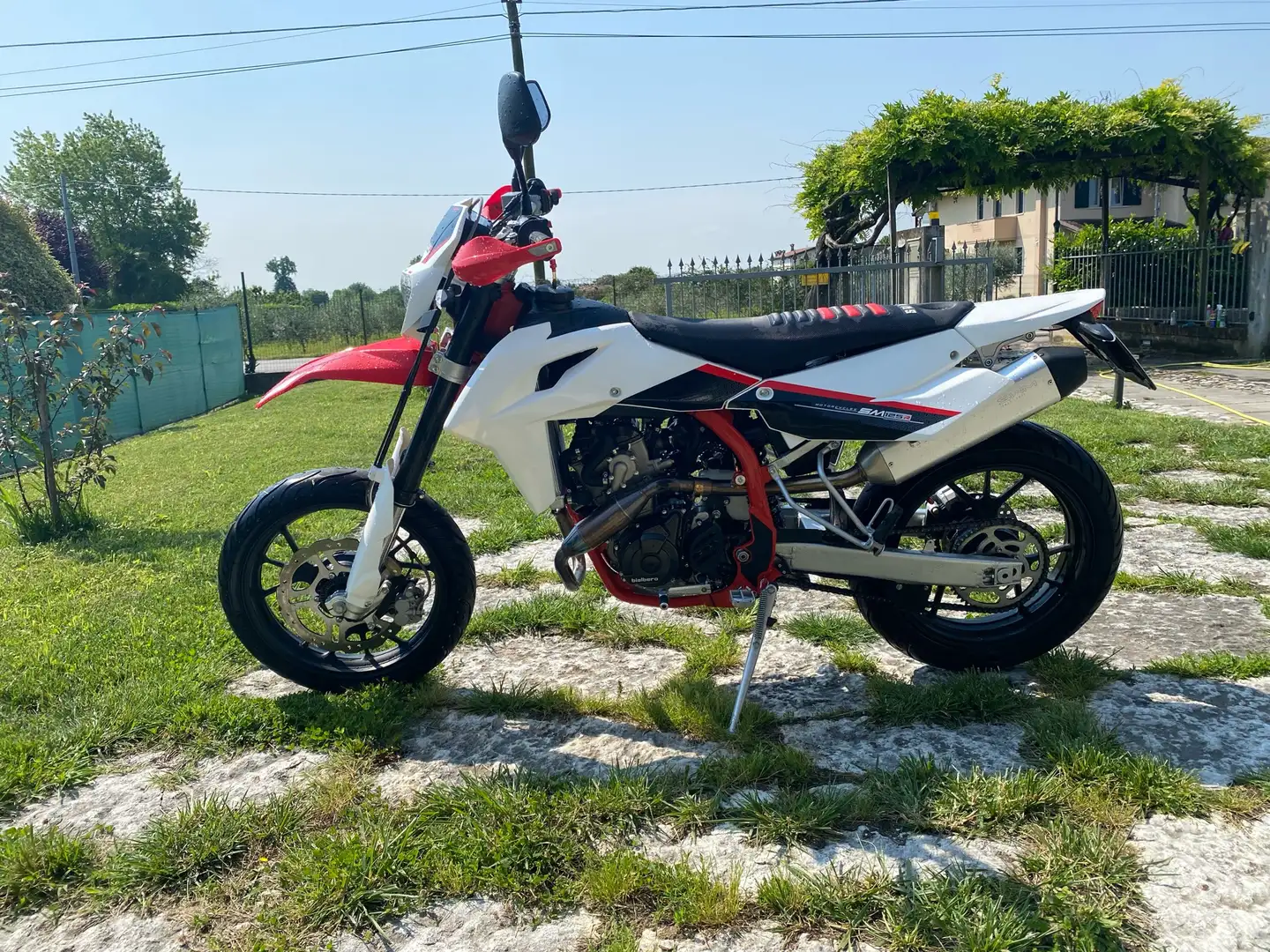 SWM SM 125 R Red - 2