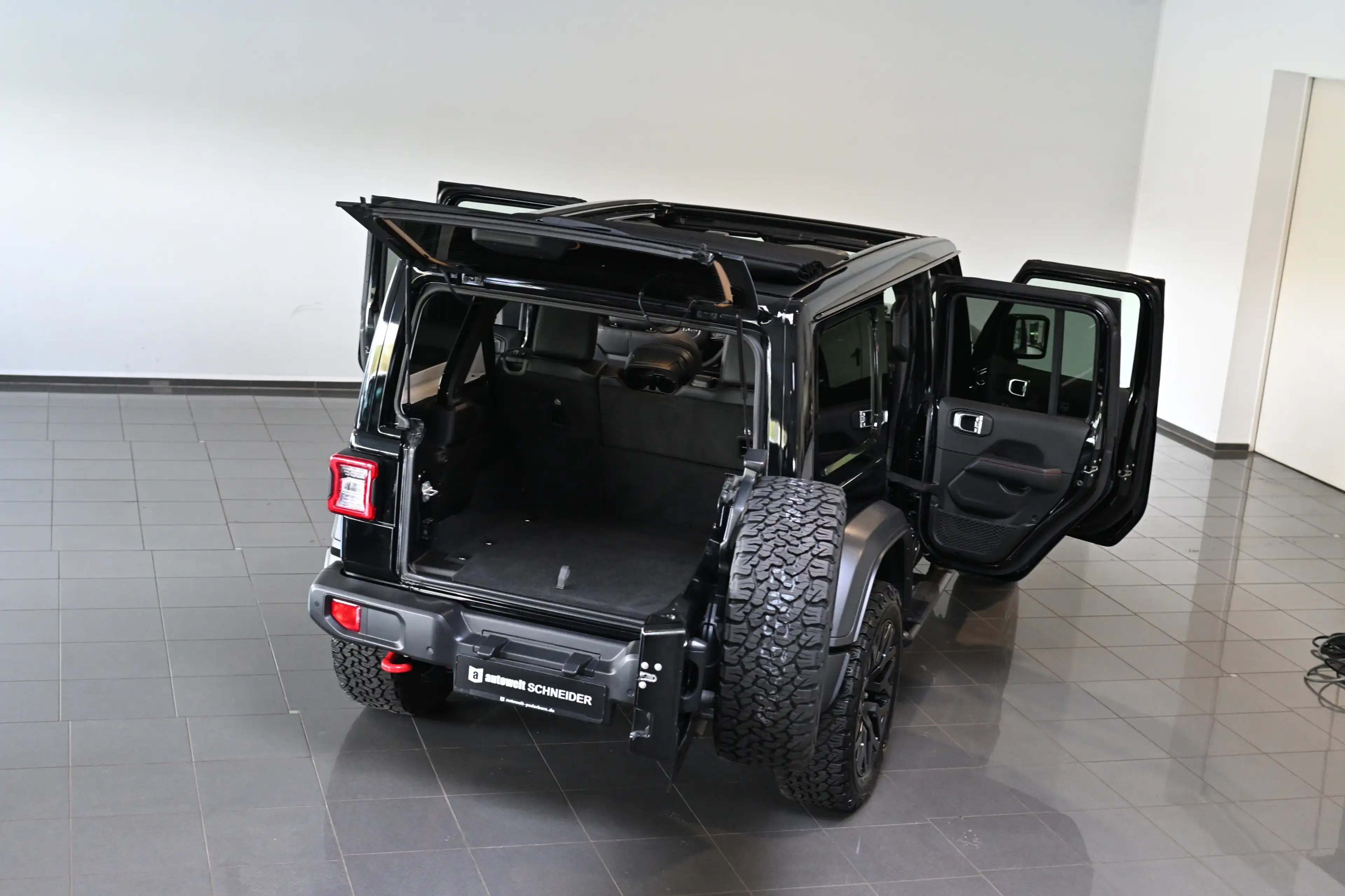 Jeep Wrangler 2.0 T-GDiRubicon Sky-Softtop 20-Zoll — photo 6