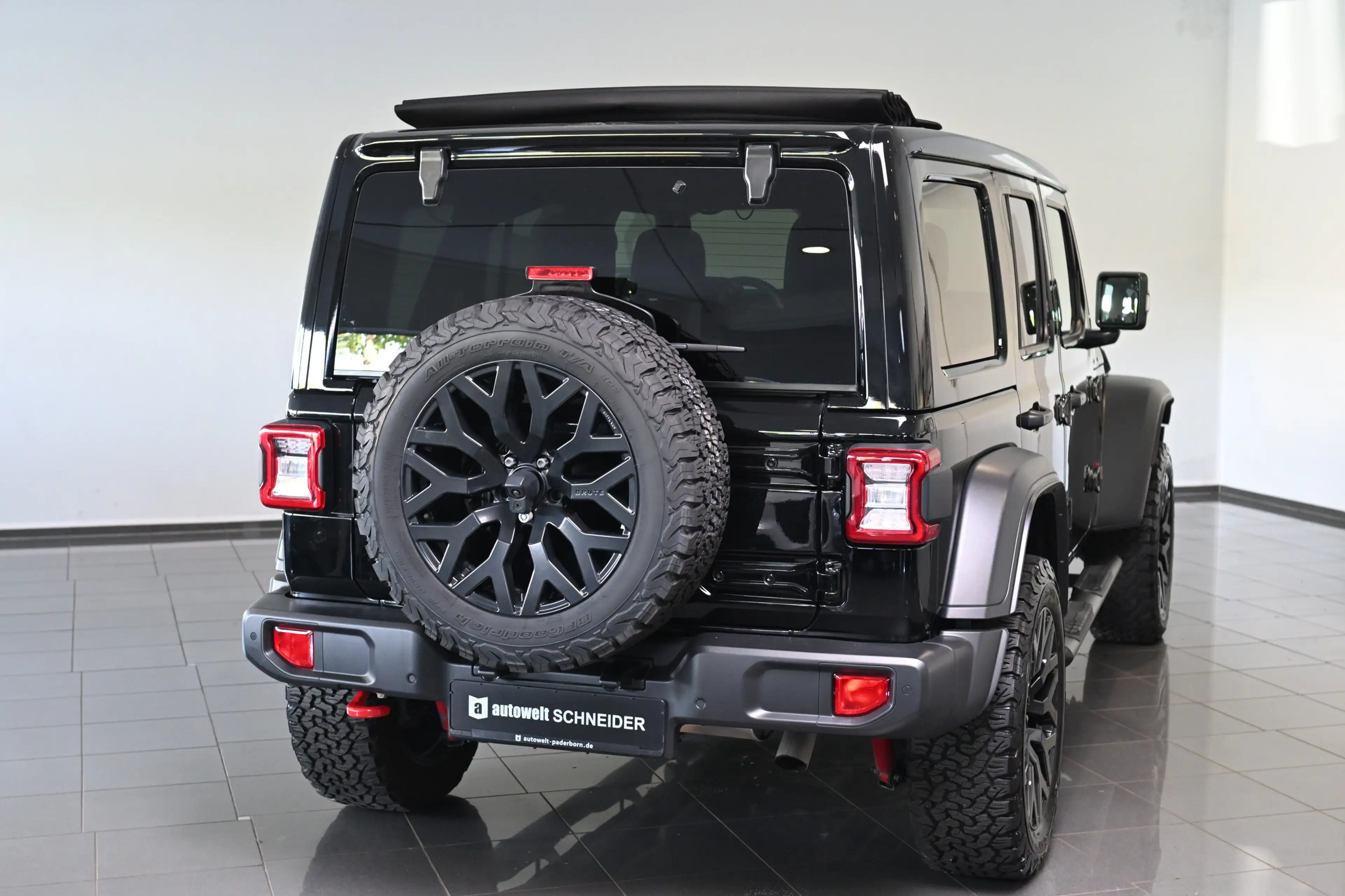 Jeep Wrangler 2.0 T-GDiRubicon Sky-Softtop 20-Zoll — photo 2
