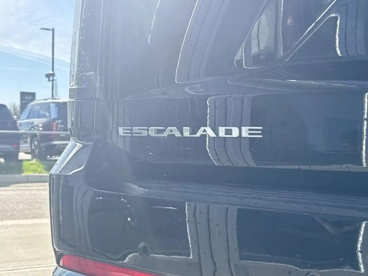 Cadillac Escalade снимка Cadillac Escalade