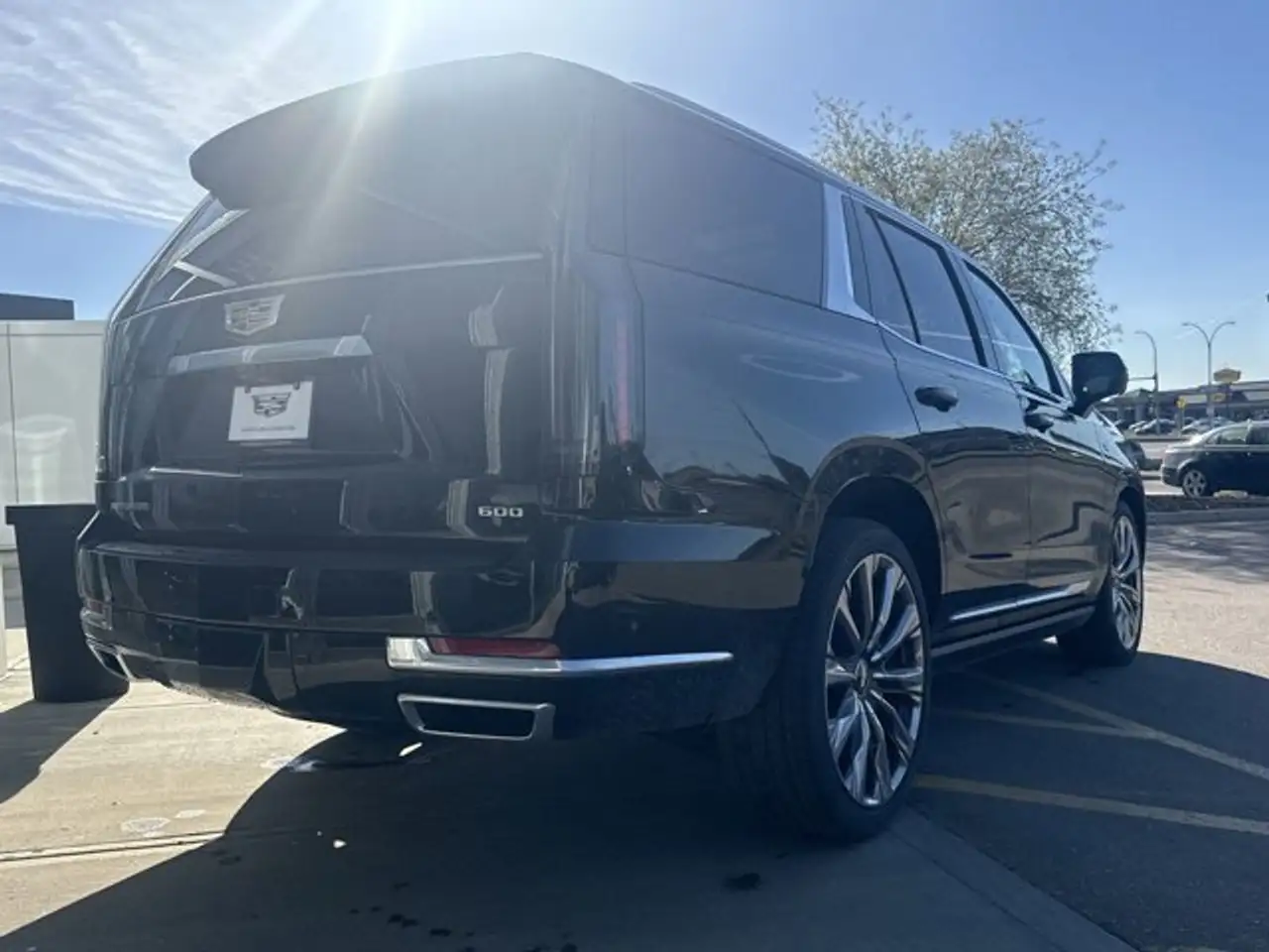 Cadillac Escalade снимка Cadillac Escalade