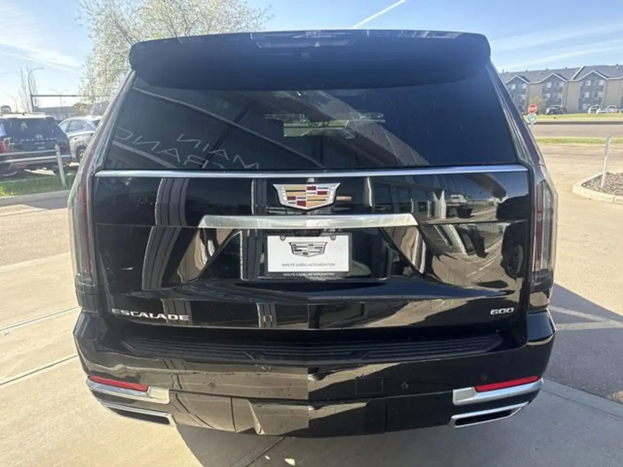 Cadillac Escalade снимка Cadillac Escalade