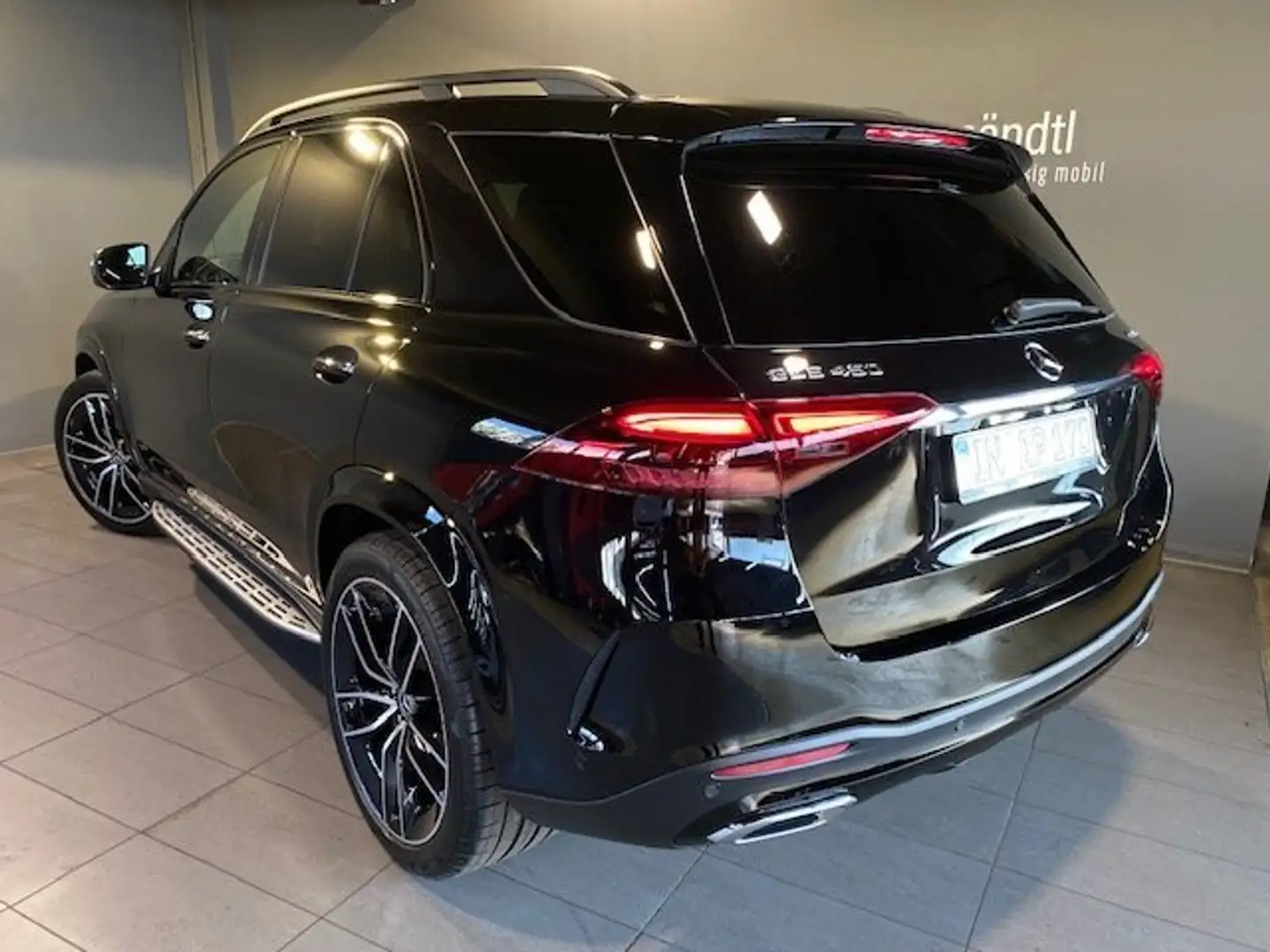 Mercedes-Benz GLE 450 4M AMG Pre StaHg/Pano./AHK/Airmatic/22"! Noir - 2