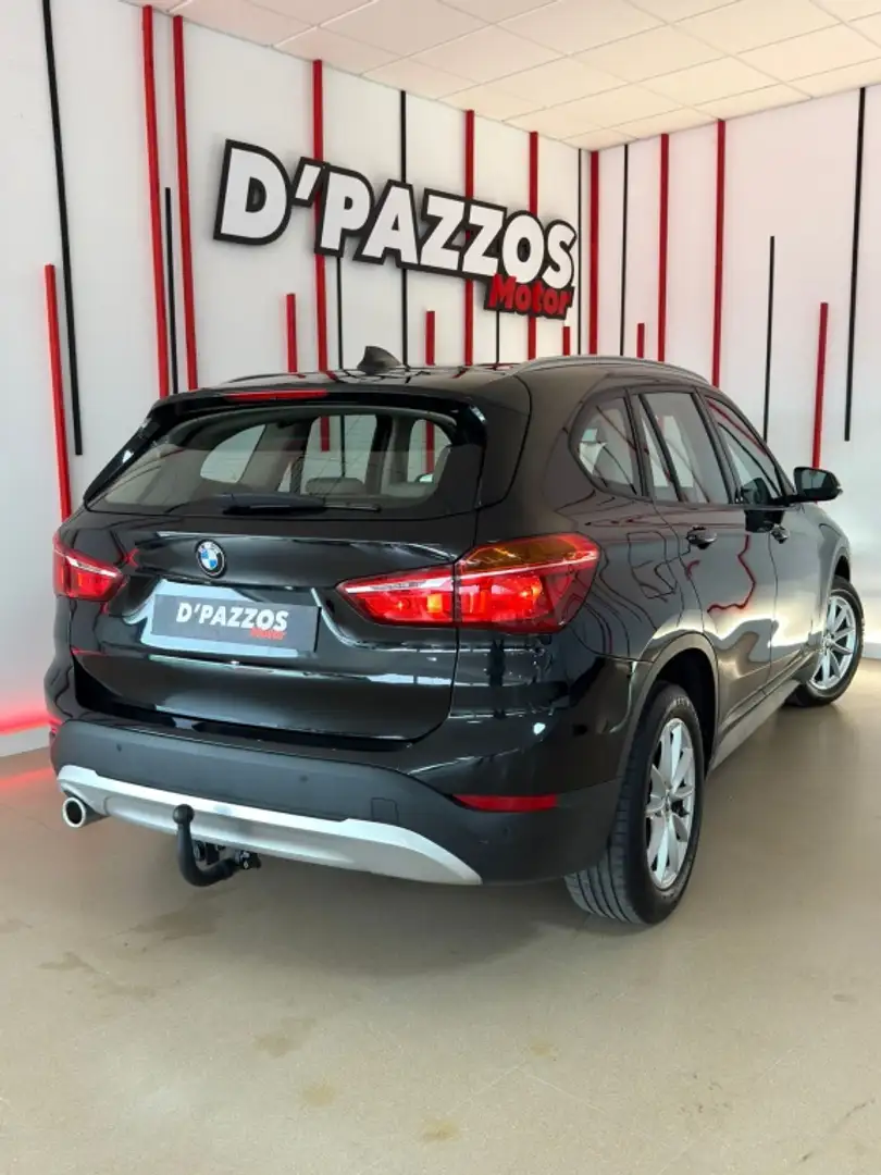 BMW X1 sDrive 16d Business Negro - 2