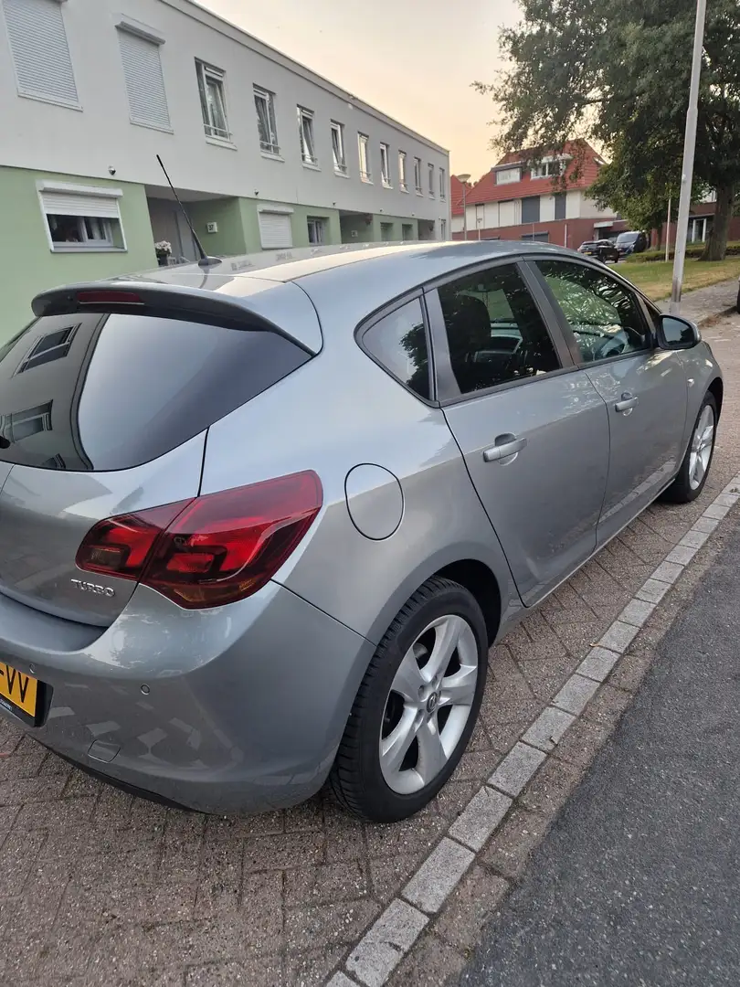 Opel Astra 1.4 Turbo GT Grijs - 2